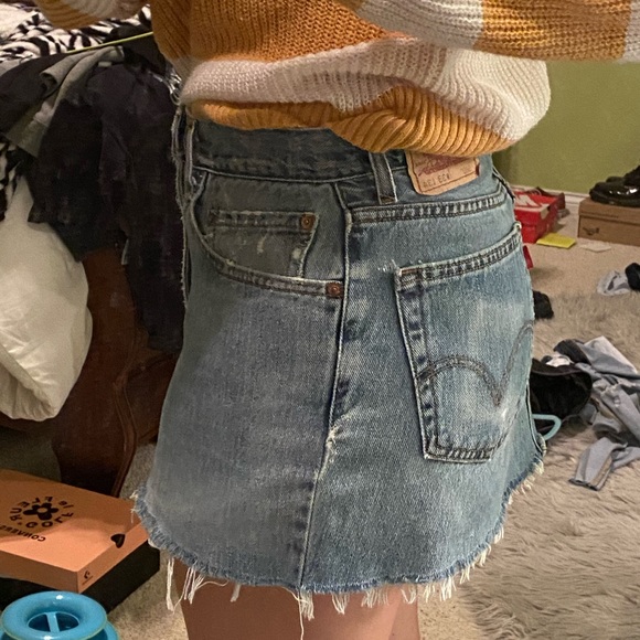 Levi’s Denim Mini Skirt - Picture 2 of 3